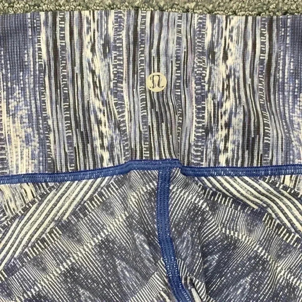 Lululemon legging - Picture 4 of 6